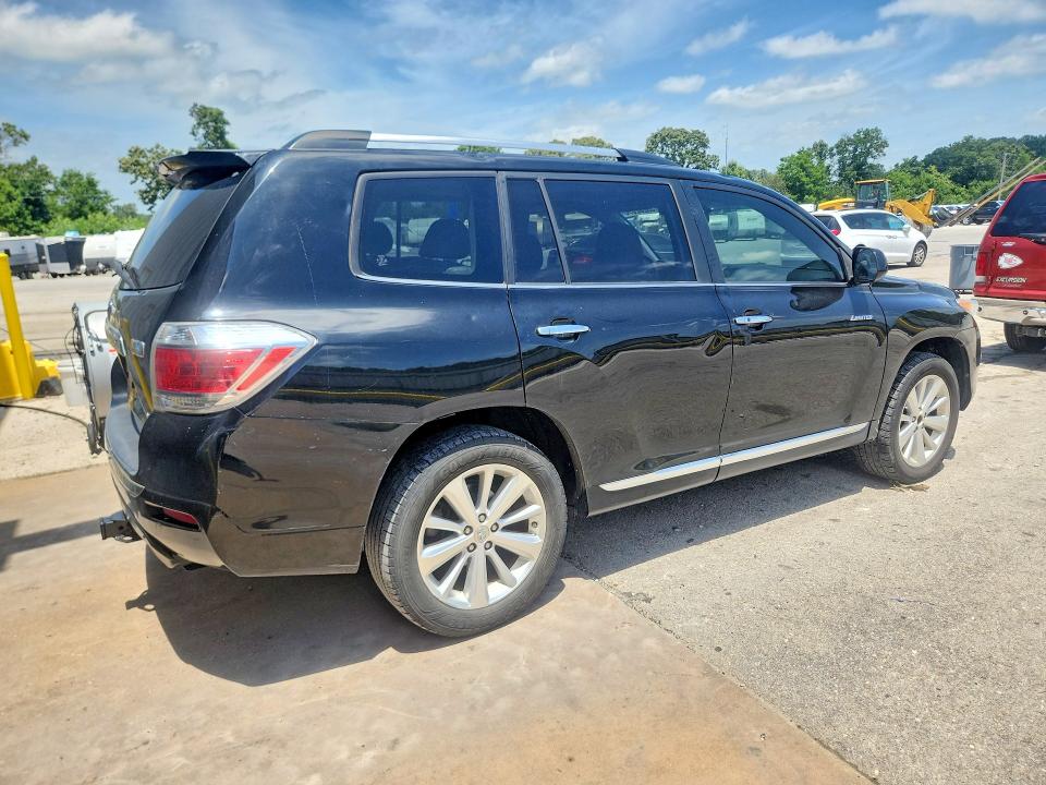 2011 Toyota Highlander hybrid VIN JTEDC3EH0B2000429 COPART salvage auction — HAIL, Or - Cert Of Title-Reconstructed, sold $2,200 on 2026-07-08 (photo 3)