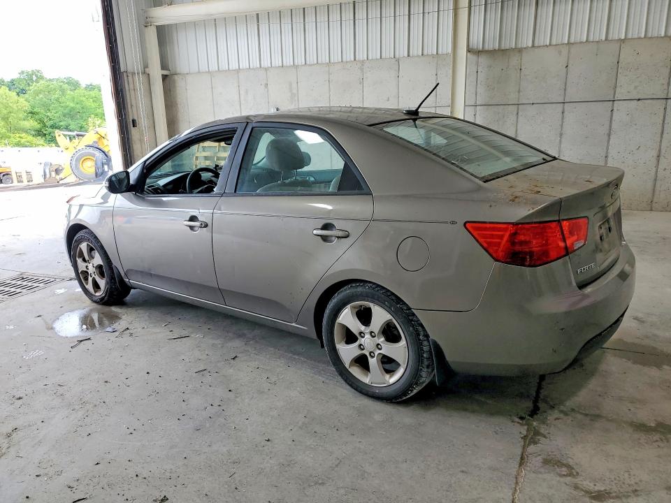 2010 Kia Forte VIN KNAFU4A21A5118453 COPART salvage auction — ROOF, Oh - Cert Of Title-Salvage, sold $300 on 2026-07-10 (photo 2)