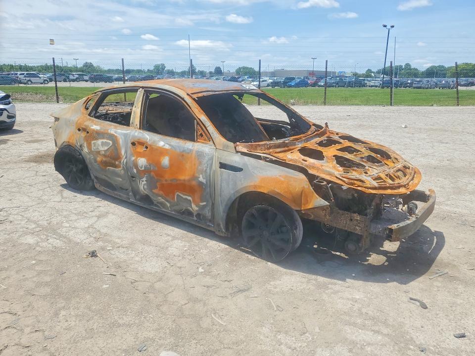 2020 Kia Optima VIN 5XXGT4L35LG435778 COPART salvage auction — BURN, In - Bill Of Sale - Parts Only, sold $125 on 2026-07-14 (photo 4)