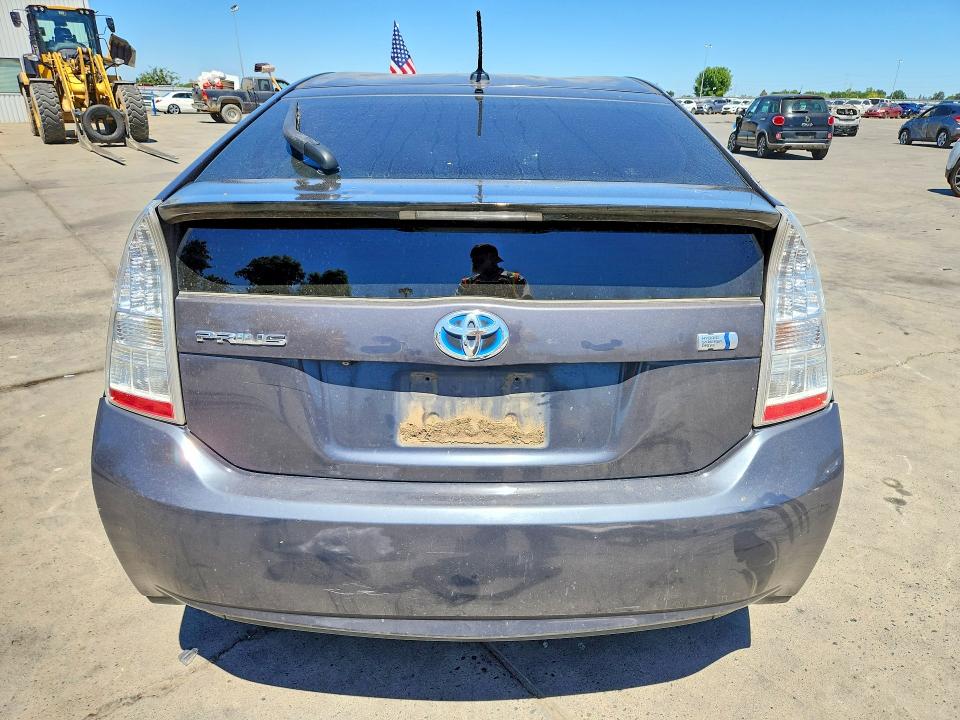 2010 Toyota Prius VIN JTDKN3DU7A5179702 COPART salvage auction — ROLLOVER, Ca - Salvage Certificate, sold $275 on 2026-07-13 (photo 6)