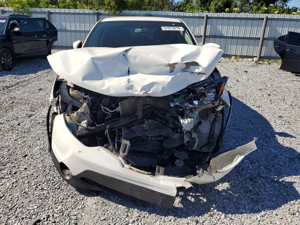2018 Nissan VIN JN1BJ1CP5JW105929 COPART salvage auction — FRONT END, Fl - Cert Of Title Slvg Rebuildable, sold $400 on 2026-07-06 (photo 5)