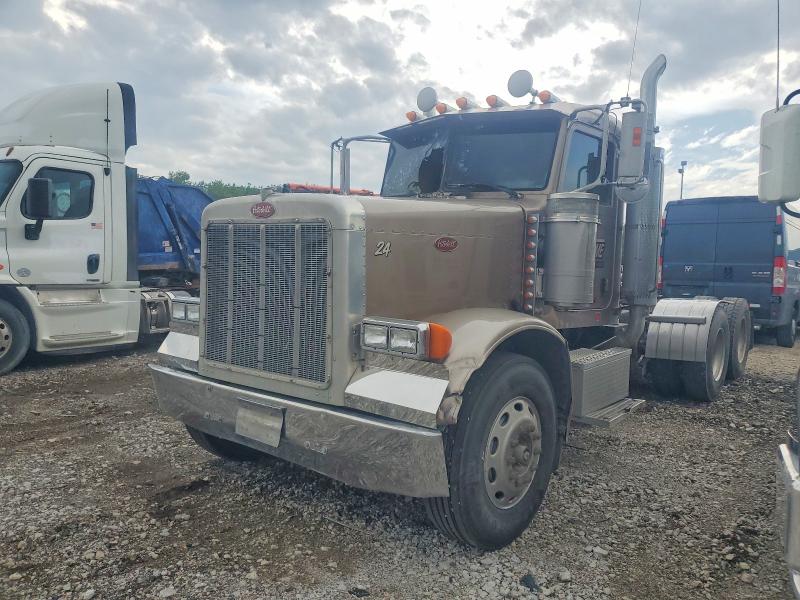 2006 Peterbilt 379 VIN 1XP5DU9X36D893461 COPART salvage auction — INTERIOR BURN, IA - CERT OF TITLE-SALVAGE TITLE, sold $1,400 on 2026-07-10 (photo 2)