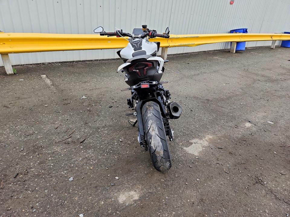 2024 Cf moto 450nk VIN LCEPESLB8R6000864 COPART salvage auction — SIDE, PA - CERTIFICATE OF SALVAGE, sold $800 on 2026-07-30 (photo 4)