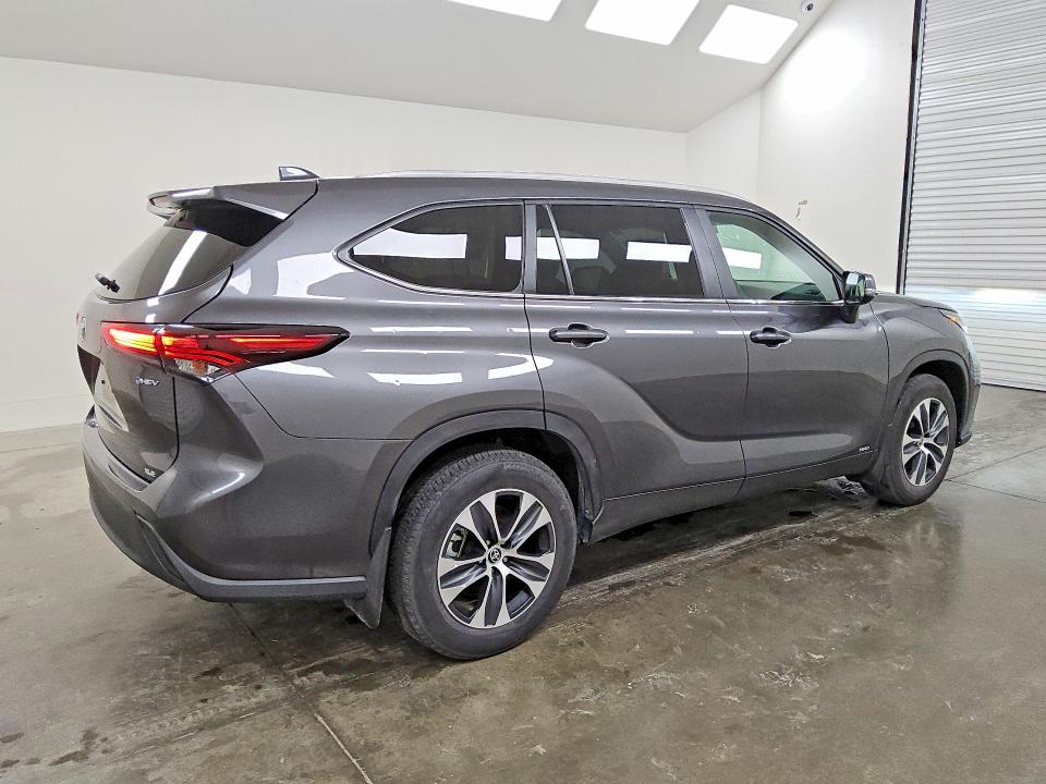2025 Toyota Highlander hybrid VIN 5TDKBRCH5SS672189 COPART salvage auction — HAIL, TX - CERTIFICATE OF TITLE, sold $27,750 on 2026-07-16 (photo 3)