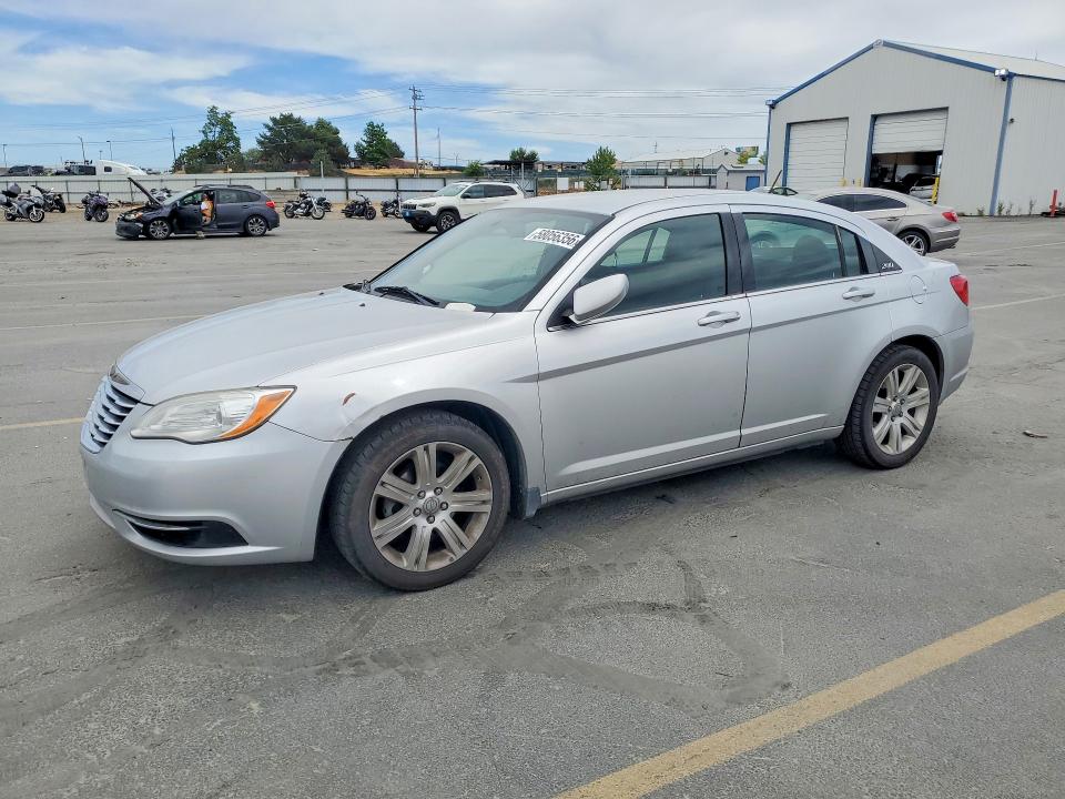 2011 Chrysler 200 VIN 1C3BC1FB3BN626389 COPART salvage auction — REAR END, Id - Salvage Certificate Of Title, sold $525 on 2026-07-09 (photo 1)