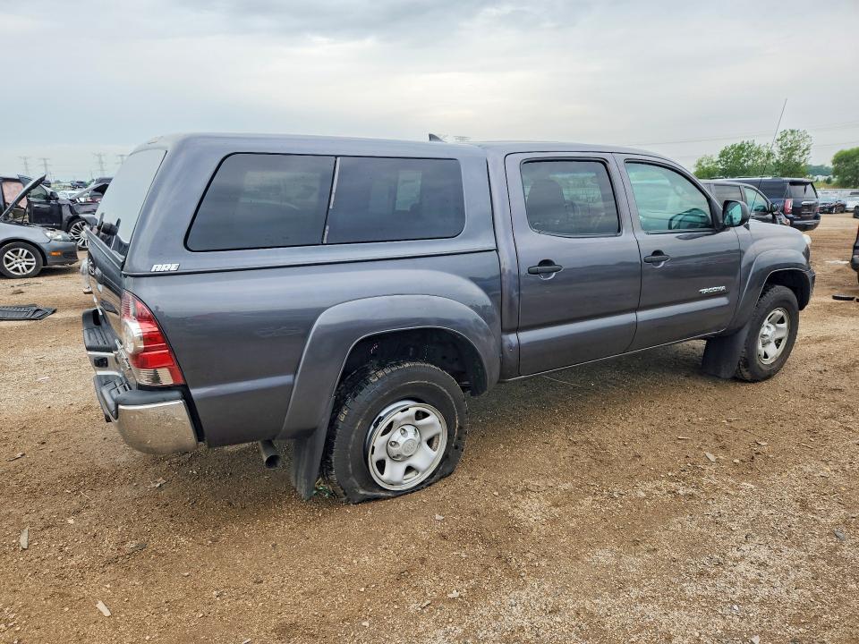 2015 Toyota Tacoma VIN 5TFJU4GNXFX069960 COPART salvage auction — REAR END, Il - Salvage Certificate, sold $8,300 on 2026-07-30 (photo 3)