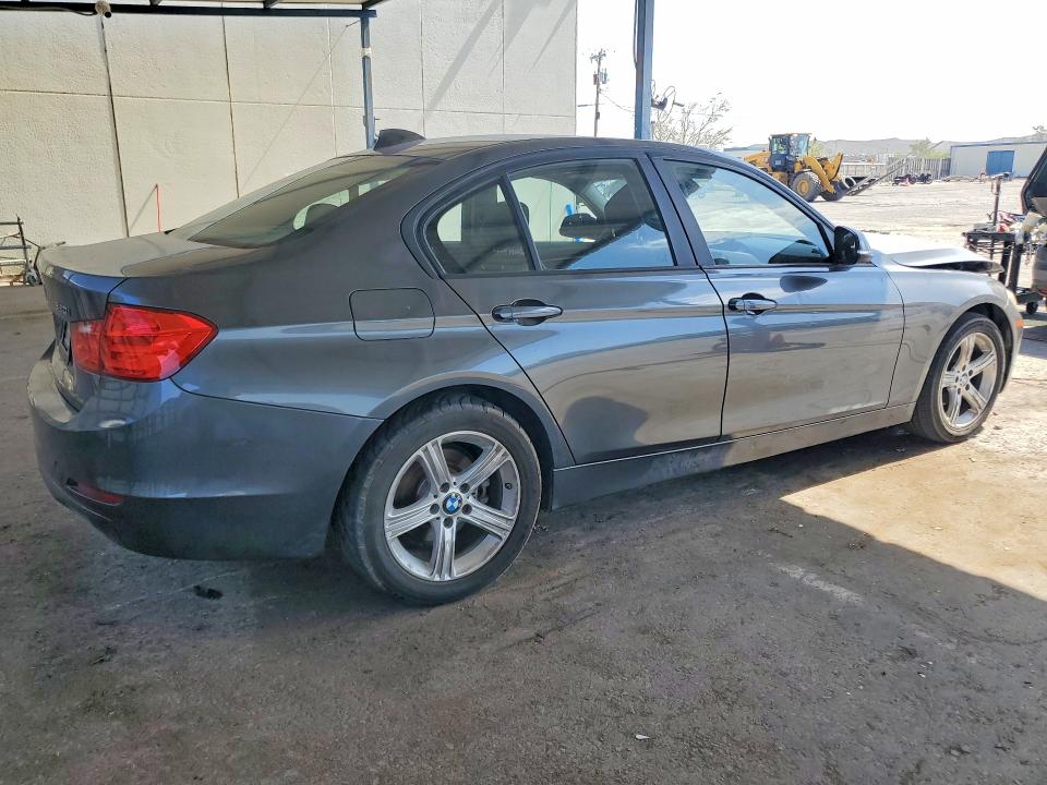 2015 BMW 3er VIN WBA3B1G55FNT03556 COPART salvage auction — FRONT END, Tx - Certificate Of Title, sold $1,500 on 2026-08-28 (photo 3)