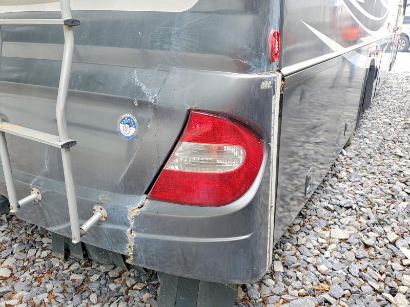 2007 Workhorse custom chassis VIN 5B4MP67G773424079 COPART salvage auction — REAR END, GA - CERT OF TITLE-SALVAGE, sold $1,100 on 2026-09-18 (photo 9)