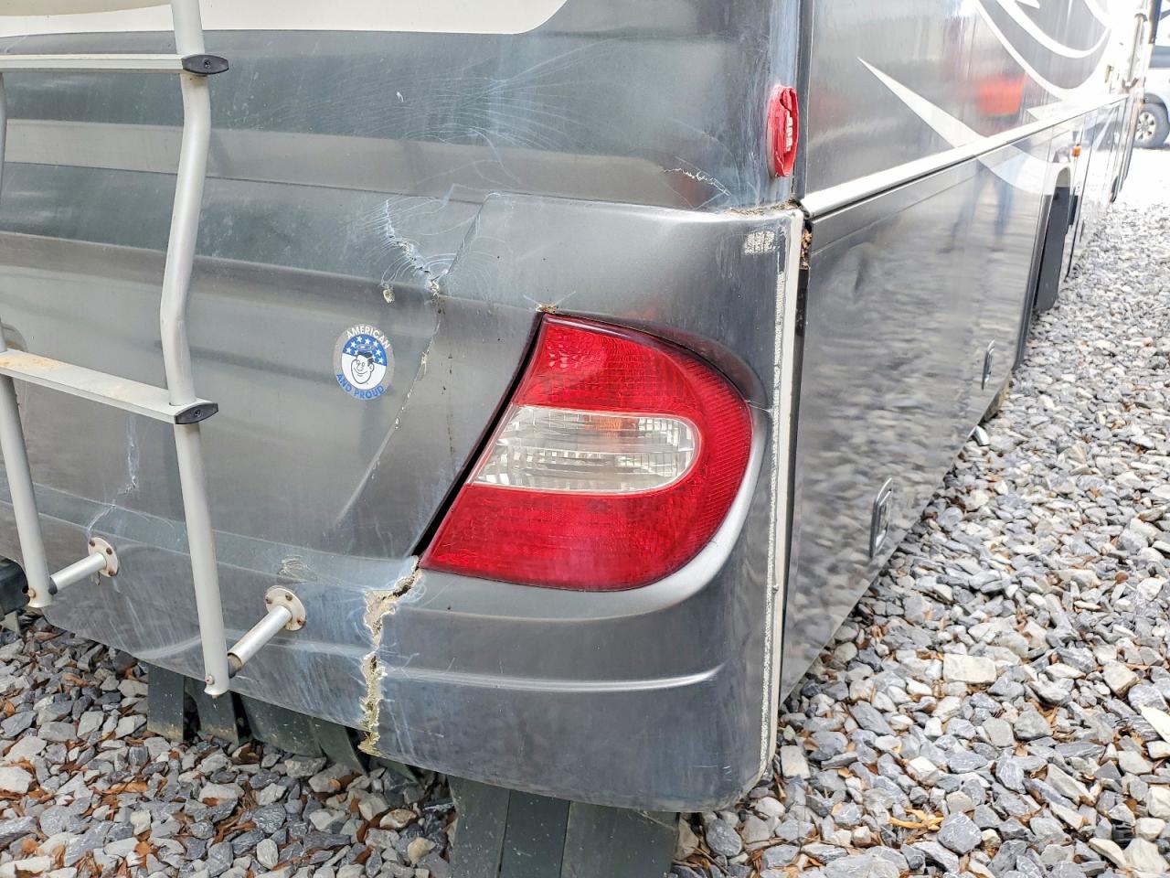 2007 Workhorse custom chassis VIN 5B4MP67G773424079 COPART salvage auction — Rear End, GA - CERT OF TITLE-SALVAGE, sold $3,250 on 2026-09-03 (photo 9)