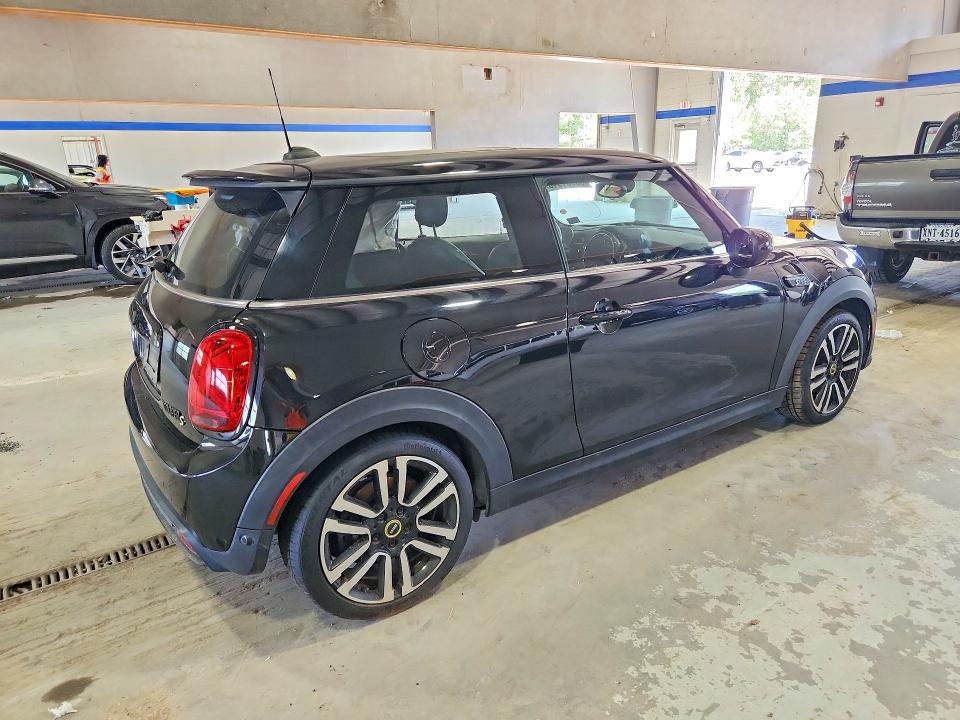 2022 Mini Cooper VIN WMW13DJ04N2R01057 COPART salvage auction — SIDE, Va - Cert Of Title - Salvage, sold $3,150 on 2026-07-24 (photo 3)