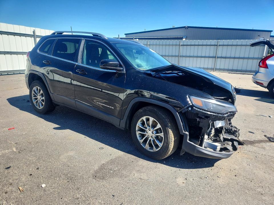 2019 Jeep Cherokee VIN 1C4PJMLB2KD424372 COPART salvage auction — FRONT END, Ma - Cert Of Title-Salvage, sold $675 on 2026-07-29 (photo 4)