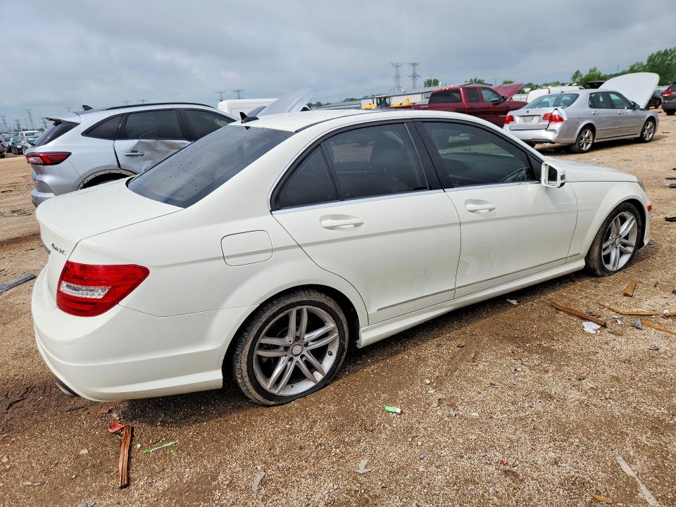 2012 Mercedes-benz C-klasse VIN WDDGF8BBXCA689138 COPART salvage auction — FRONT END, Il - Salvage Certificate, sold $250 on 2026-07-21 (photo 3)