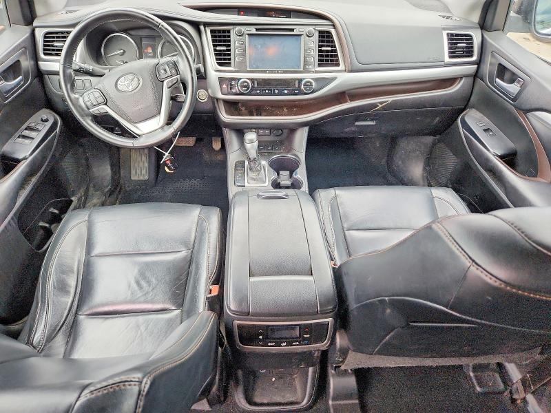 2018 Toyota VIN 5TDJZRFH6JS888120 COPART salvage auction — FRONT END, Pa - Certificate Of Salvage, sold $9,300 on 2026-07-17 (photo 8)