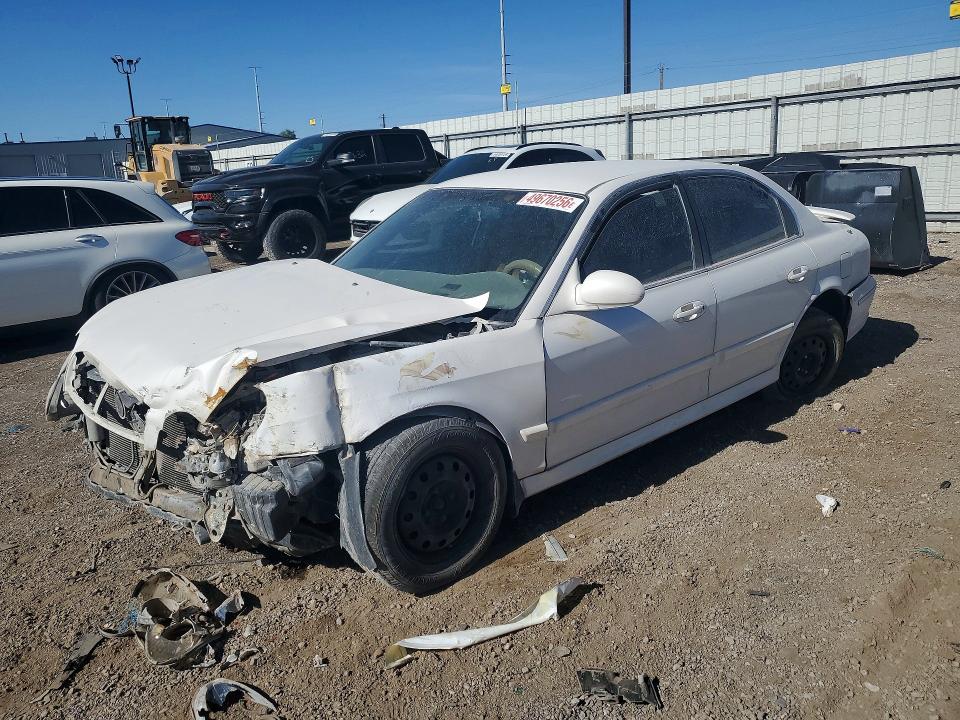 2004 Hyundai Sonata VIN KMHWF25HX4A932107 COPART salvage auction — FRONT END, Nv - Non-Repairable Vehicle Cert, sold $125 on 2026-07-07 (photo 1)