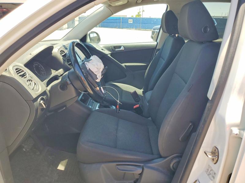 2017 Volkswagen VIN WVGAV7AX8HK049775 COPART salvage auction — REAR END, Tx - Salvage Vehicle Title, sold $2,000 on 2026-07-17 (photo 7)