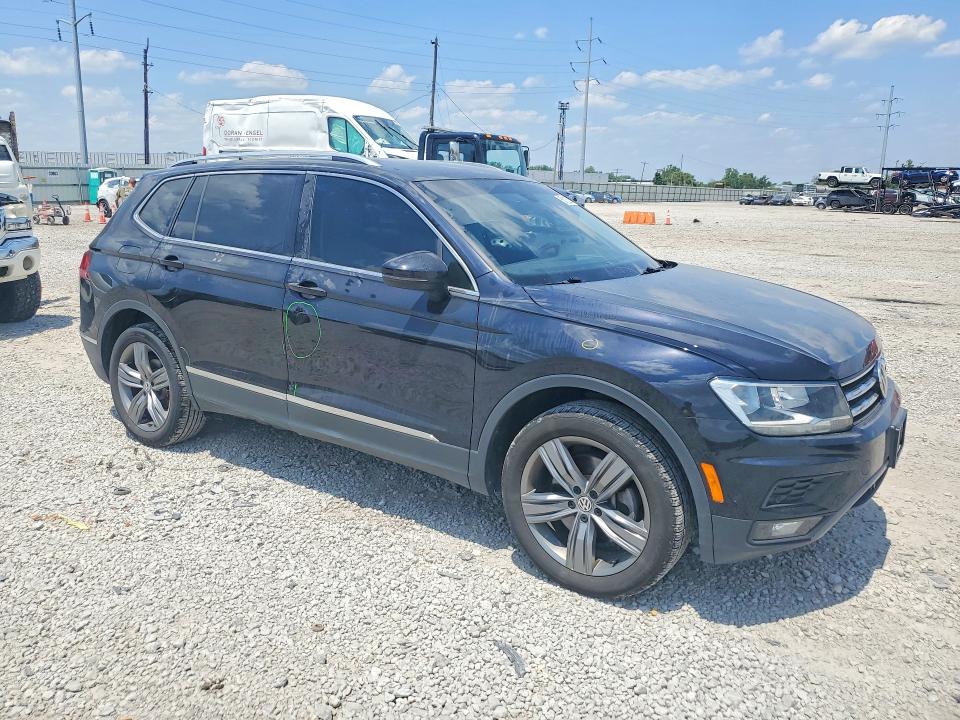 2020 Volkswagen Tiguan VIN 3VV2B7AX8LM013718 COPART salvage auction — SIDE, Oh - Cert Of Title-Salvage, sold $9,600 on 2026-09-04 (photo 4)