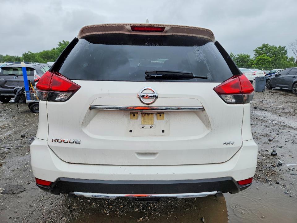 2017 Nissan VIN JN8AT2MV4HW000674 COPART salvage auction — FRONT END, Salvage Title, sold $1,600 on 2026-07-09 (photo 6)