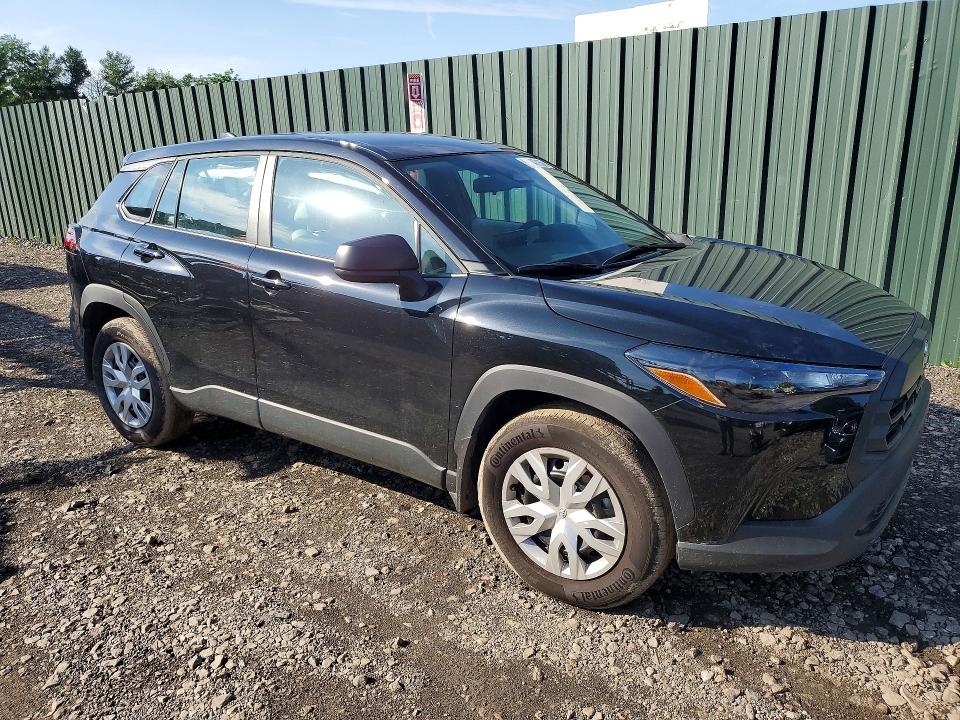 2026 Toyota Corolla cross VIN 7MUAAAAG2TV159872 COPART salvage auction — SIDE, Md - Cert Of Salvage > 75% Damage, sold $8,800 on 2026-07-20 (photo 4)