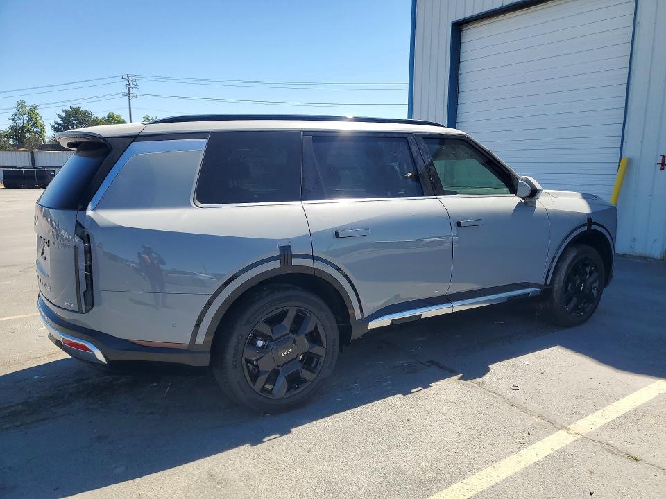 2027 Kia Telluride VIN 5XYPLESA7VG001043 COPART salvage auction — UNDERCARRIAGE, ID - SALVAGE CERTIFICATE OF TITLE, sold $30,250 on 2026-07-23 (photo 3)
