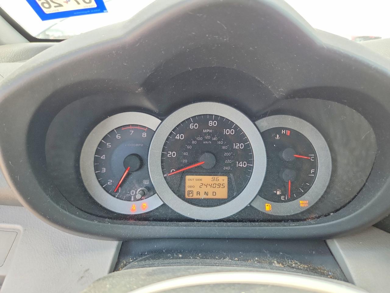 2008 Toyota RAV4 VIN JTMBK33V985043746 COPART salvage auction — Front End, TX - CERTIFICATE OF TITLE, sold $700 on 2026-07-02 (photo 9)