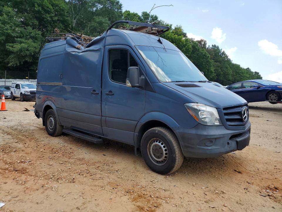 2018 Mercedes-benz Sprinter VIN WD3PE7CD2JP635182 COPART salvage auction — ROOF, Ga - Cert Of Title-Salvage, sold $1,250 on 2026-07-28 (photo 4)