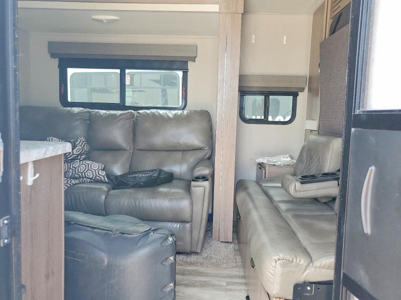 2020 Grand design Imagine VIN 573TE2225L1211212 COPART salvage auction — REAR END, TX - SALVAGE VEHICLE TITLE, sold $875 on 2026-07-30 (photo 5)