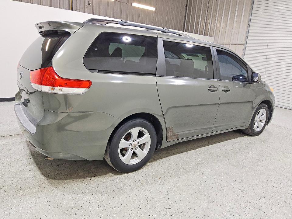2011 Toyota Sienna VIN 5TDKK3DC4BS103012 COPART salvage auction — MECHANICAL, FL - CERTIFICATE OF TITLE, sold $1,800 on 2026-07-16 (photo 3)