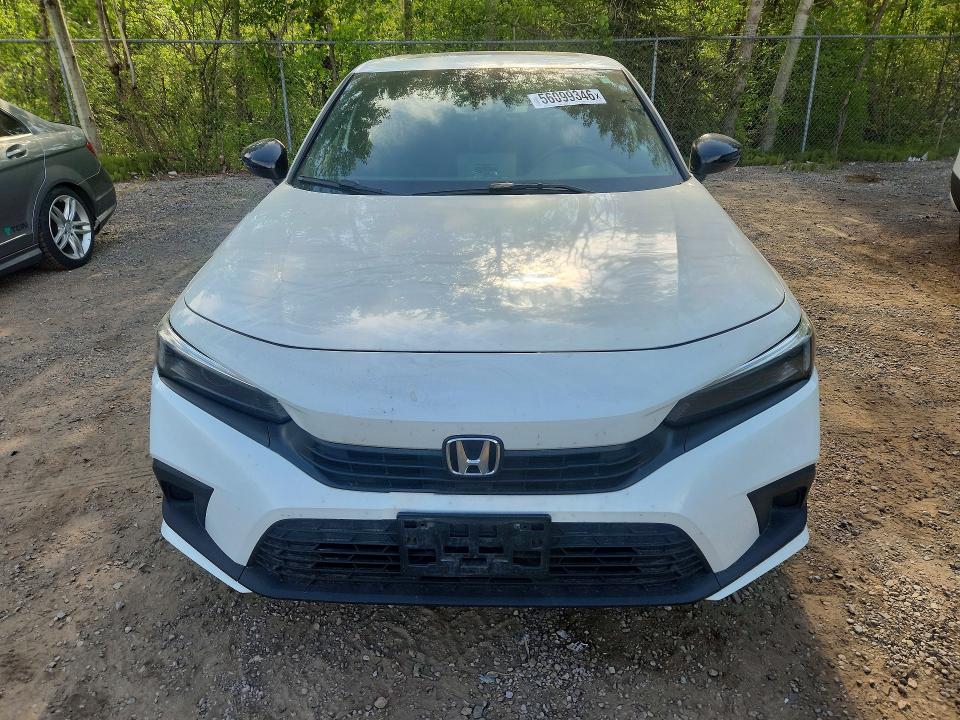 2022 Honda Civic VIN 2HGFE2F58NH118652 COPART salvage auction — VANDALISM, On - Permit No Brand - Unfit, sold $9,200 on 2026-07-28 (photo 5)