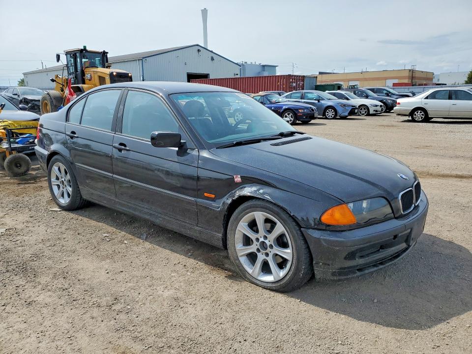 2001 BMW 3 series VIN WBAAV13401FT45423 COPART salvage auction — SIDE, ON - PERMIT NO BRAND - UNFIT, sold $400 on 2026-08-18 (photo 4)