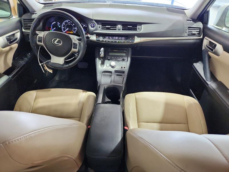 2011 Lexus Ct 200 VIN JTHKD5BH7B2019972 COPART salvage auction — FRONT END, VA - CERT OF TITLE - SALVAGE, sold $1,600 on 2026-07-17 (photo 8)