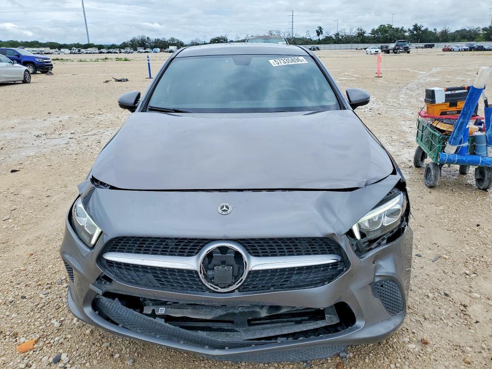 2022 Mercedes-benz A-klasse VIN W1K3G4EB2NJ363384 COPART salvage auction — FRONT END, Tx - Salvage Vehicle Title, sold $150 on 2026-07-30 (photo 5)