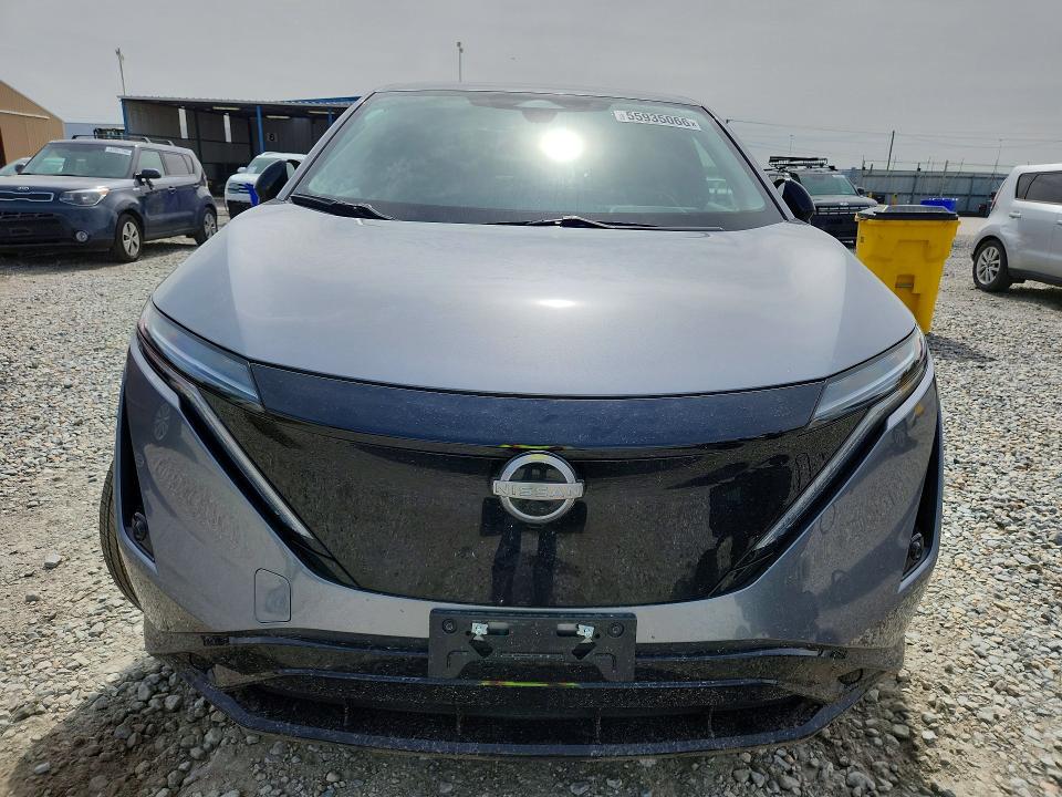 2025 Nissan VIN JN8CF0BF6SM761354 COPART salvage auction — SIDE, Salvage Title, sold $325 on 2026-07-21 (photo 5)