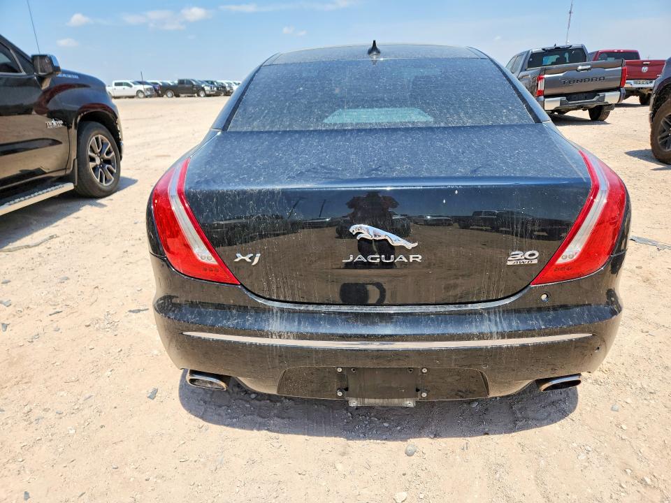 2015 Jaguar Xj VIN SAJWJ1CDXF8V79327 COPART salvage auction — MINOR DENT/SCRATCHES, Tx - Cert Of Title-Rebuilt Salvage (P), sold $2,750 on 2026-07-29 (photo 6)