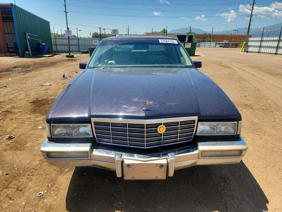 1992 Cadillac De ville VIN 1G6CD53B9N4226973 COPART salvage auction — NORMAL WEAR, Co - Dis/Dlr/Exp Only Clean Title, sold $750 on 2026-07-06 (photo 5)