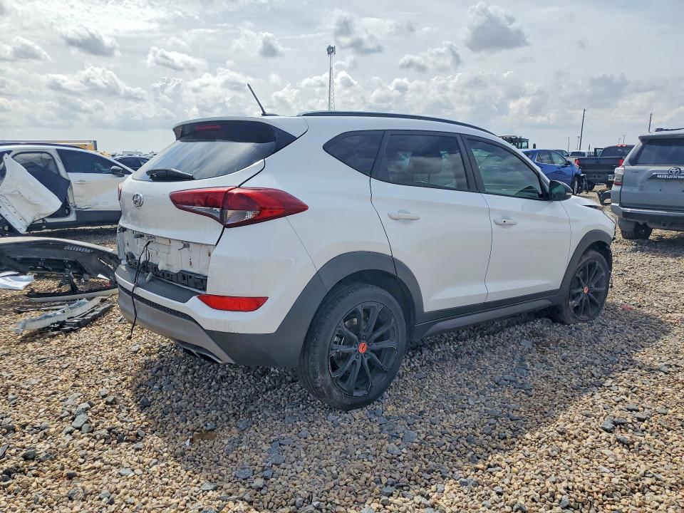 2017 Hyundai Tucson VIN KM8J33A26HU549439 COPART salvage auction — FRONT END, Tx - Salvage Vehicle Title, sold $90 on 2026-07-28 (photo 3)