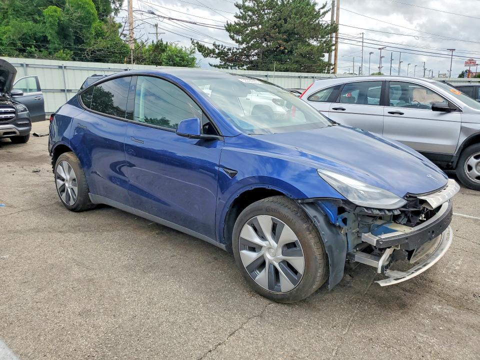 2024 Tesla Model y VIN 7SAYGDEE2RF983601 COPART salvage auction — SIDE, OH - CERT OF TITLE-SALVAGE, sold $7,100 on 2026-07-22 (photo 4)