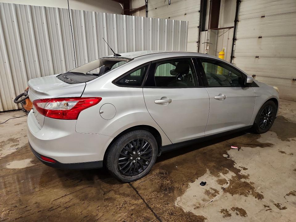 2012 Ford Focus VIN 1FAHP3F2XCL193534 COPART salvage auction — ROOF, PA - CERTIFICATE OF SALVAGE, sold $425 on 2026-07-02 (photo 3)