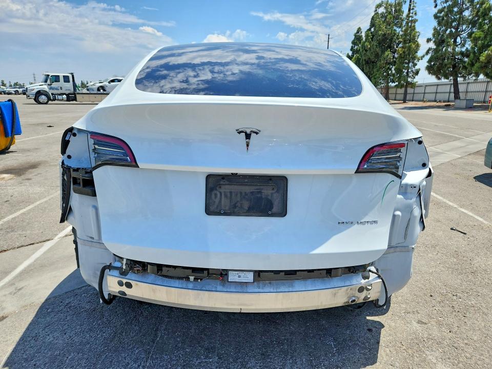 2023 Tesla VIN 7SAYGDEE8PA125107 COPART salvage auction — REAR END, CA - SALVAGE CERTIFICATE, sold $6,700 on 2026-07-28 (photo 6)