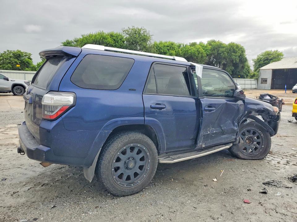 2016 Toyota VIN JTEZU5JR6G5143968 COPART salvage auction — UNDERCARRIAGE, Tx - Salvage Vehicle Title, sold $500 on 2026-07-28 (photo 3)