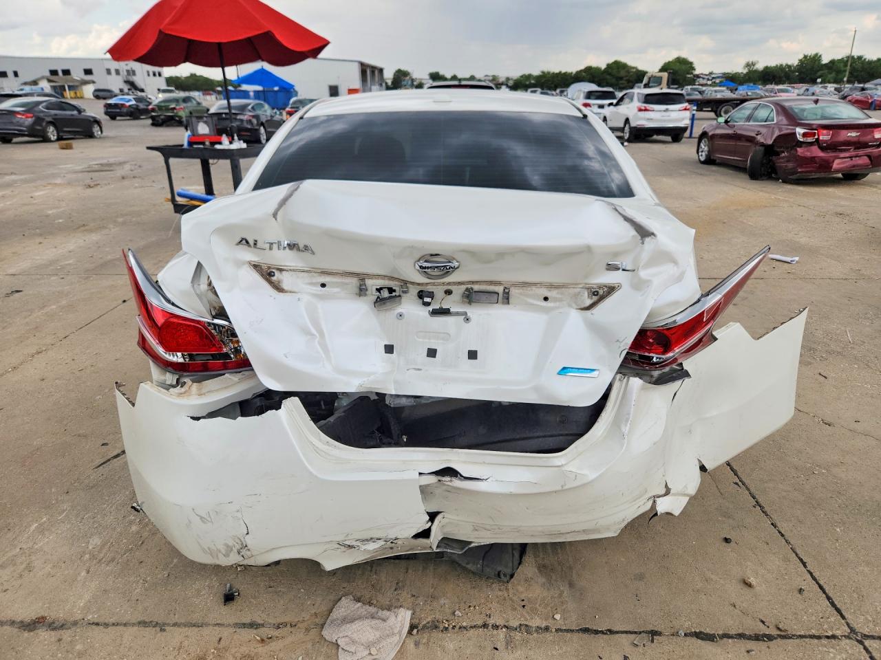 2014 Nissan Altima VIN 1N4AL3AP7EC177438 COPART salvage auction — Rear End, TX - SALVAGE VEHICLE TITLE, sold $875 on 2026-07-09 (photo 6)