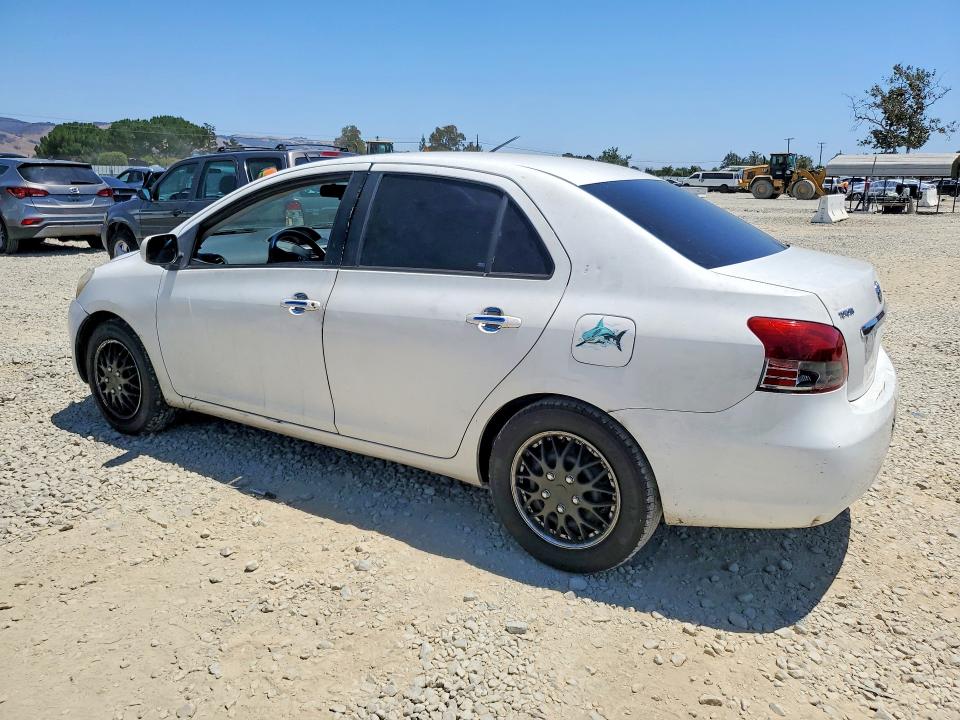 2007 Toyota Yaris VIN JTDBT923171015607 COPART salvage auction — VANDALISM, CA - SALVAGE CERTIFICATE, sold $500 on 2026-07-09 (photo 2)