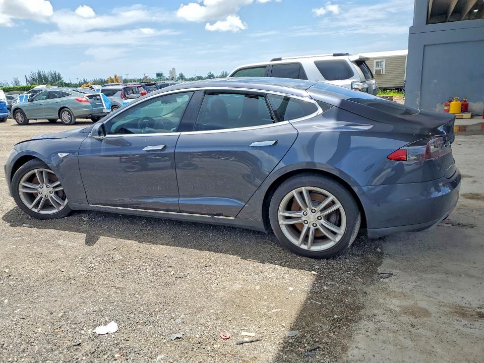 2016 Tesla VIN 5YJSA1E11GF130197 COPART salvage auction — REAR END, Va - Certificate Of Title (P), sold $3,500 on 2026-07-09 (photo 2)