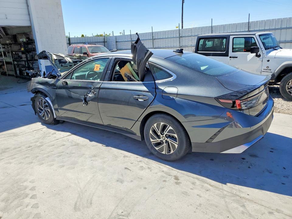 2026 Hyundai Sonata hybrid VIN KMHL24JJ4TA165646 COPART salvage auction — FRONT END, UT - CERTIFICATE OF TITLE, sold $3,050 on 2026-07-27 (photo 2)