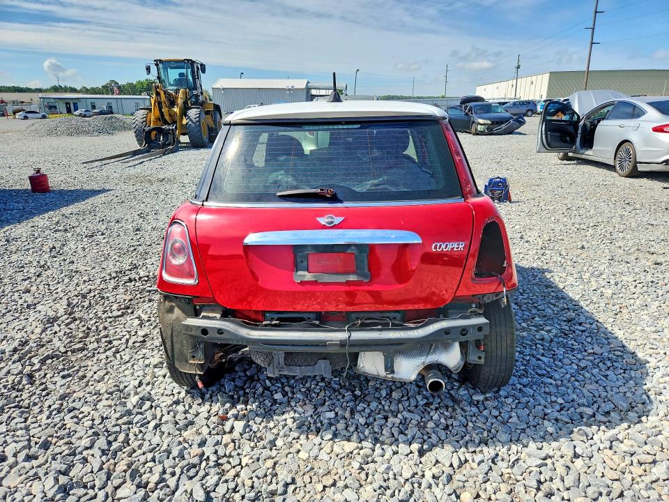 2011 Mini Cooper VIN WMWSU3C55BTX95602 COPART salvage auction — REAR END, Ga - Cert Of Title-Salvage, sold $350 on 2026-07-14 (photo 6)