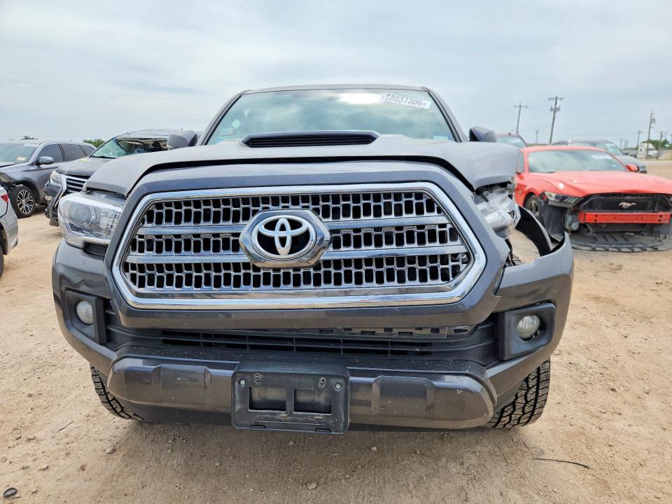 2017 Toyota Tacoma VIN 5TFAZ5CN4HX049347 COPART salvage auction — FRONT END, Tx - Salvage Vehicle Title, sold $11,200 on 2026-07-30 (photo 5)