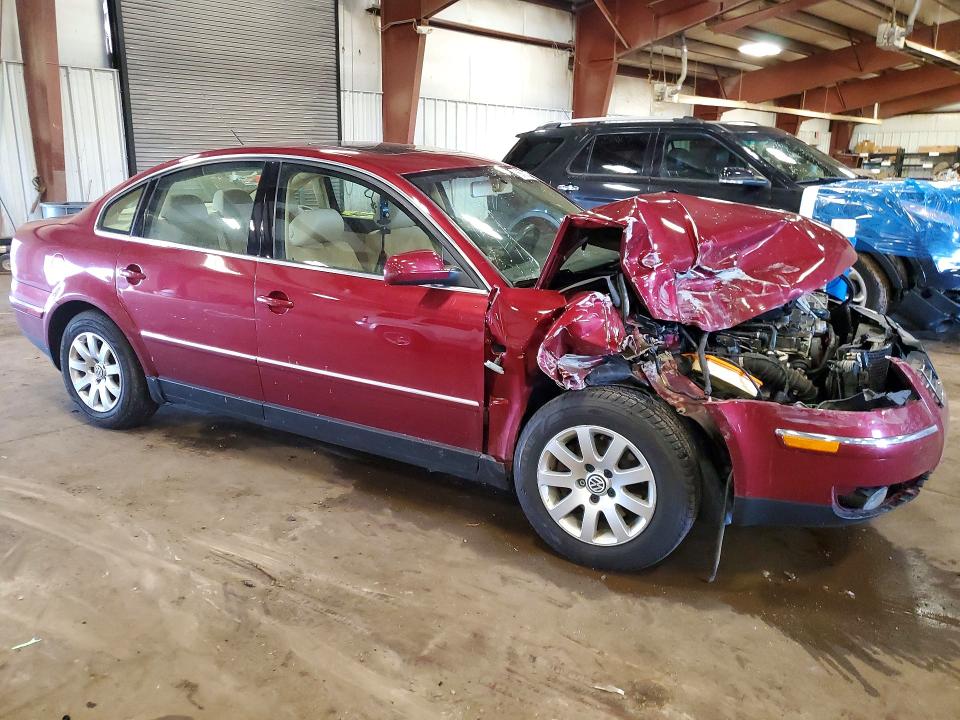 2002 Volkswagen Passat VIN WVWPD63B92P304957 COPART salvage auction — FRONT END, Mi - Certificate Of Title, sold $325 on 2026-07-31 (photo 4)