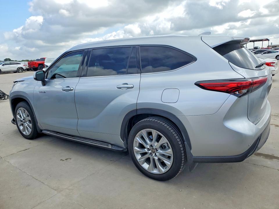 2021 Toyota Highlander VIN 5TDYARAH6MS005151 COPART salvage auction — FRONT END, Tx - Salvage Vehicle Title, sold $18,000 on 2026-07-02 (photo 2)