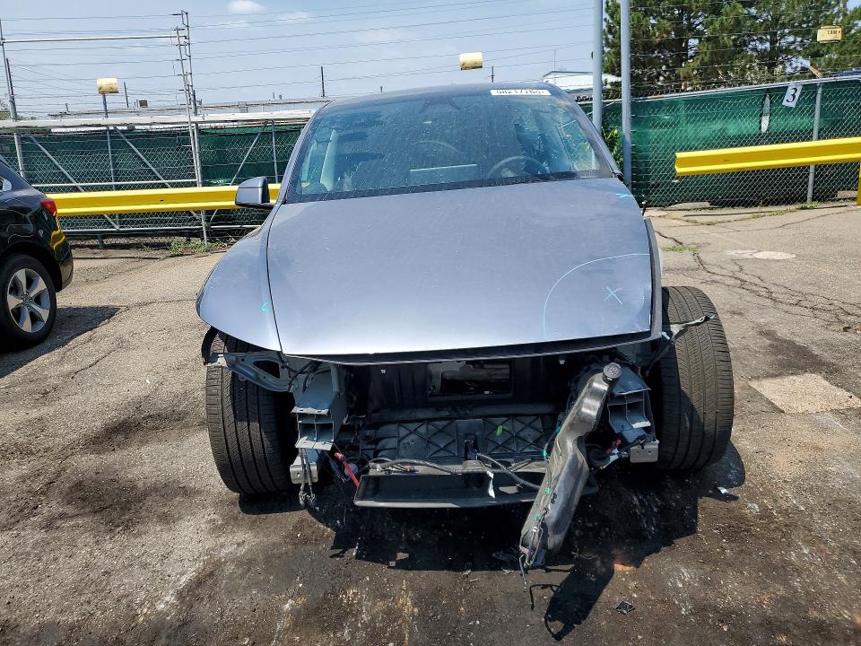2026 Tesla Model y VIN 7SAYGDEE4TA456809 COPART salvage auction — FRONT END, Co - Public - Salvage Title, sold $16,700 on 2026-07-07 (photo 5)