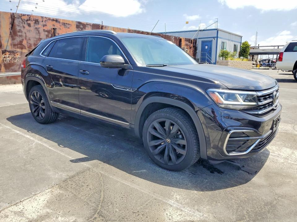 2020 Volkswagen VIN 1V2TE2CA6LC221585 COPART salvage auction — REAR END, Ca - Salvage Certificate, sold $11,000 on 2026-08-21 (photo 4)