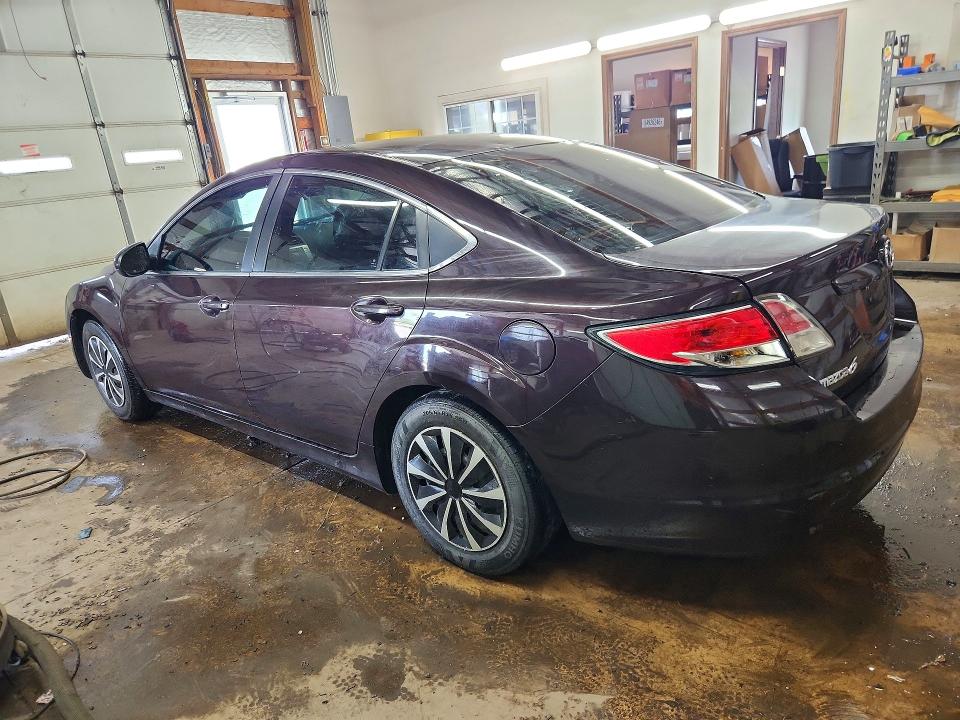 2009 Mazda 6 VIN 1YVHP81H895M51530 COPART salvage auction — MINOR DENT/SCRATCHES, Il - Cert Of Title-Corrected, sold $175 on 2026-07-09 (photo 2)